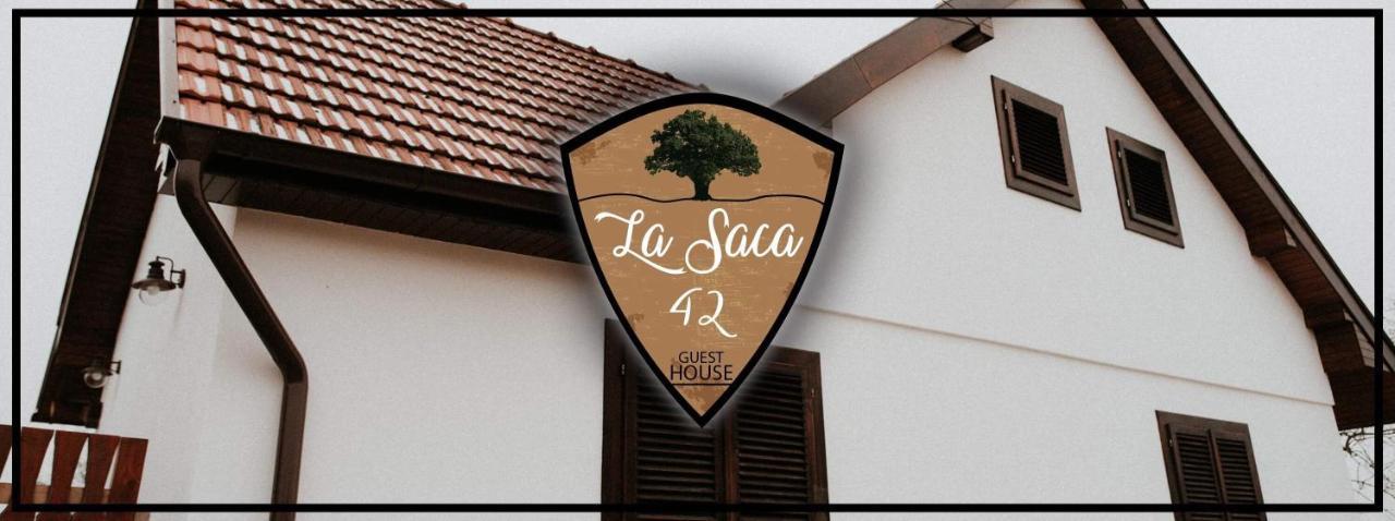 La Saca 42 Hotel Exterior photo